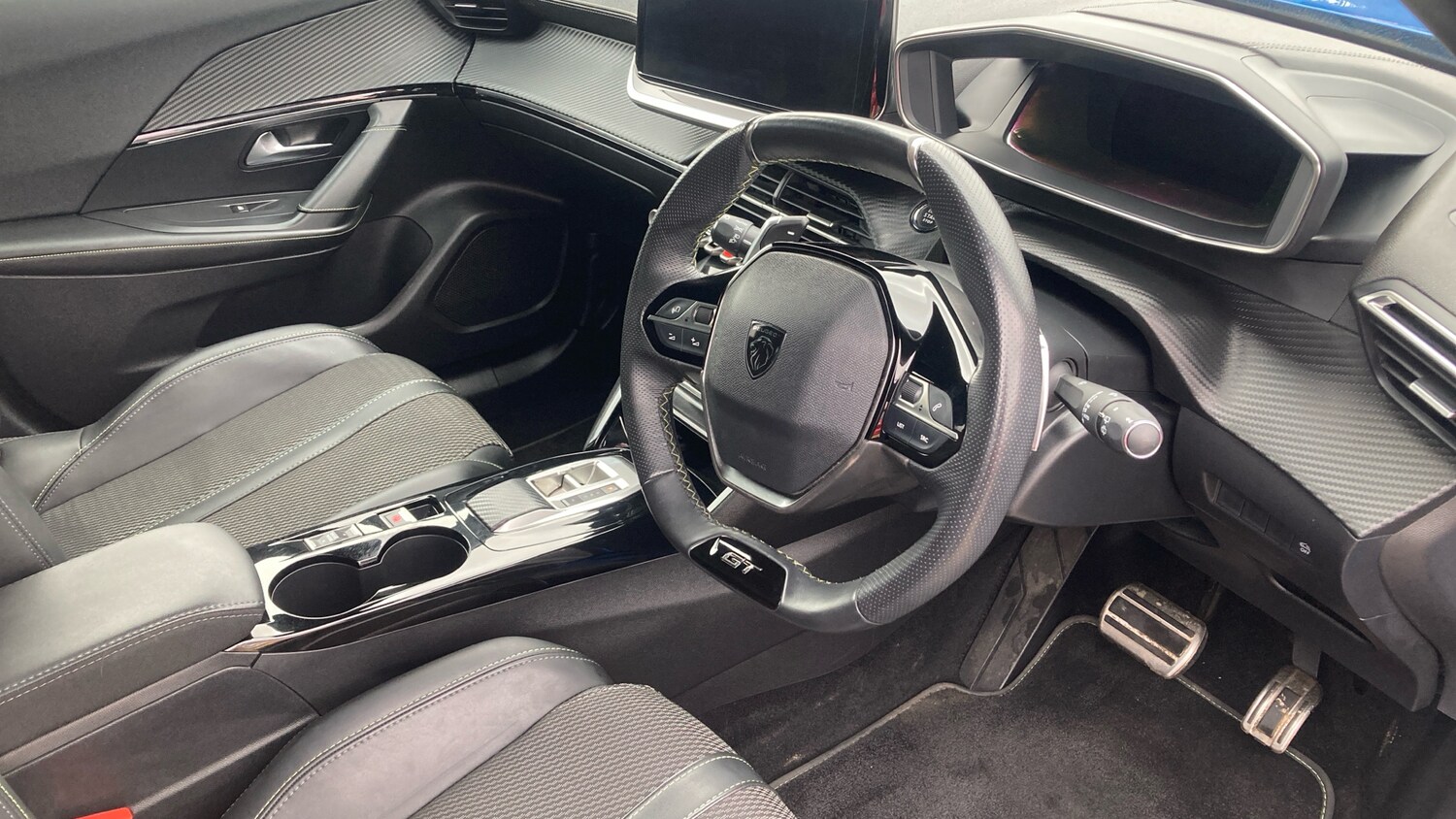 Used Peugeot 2008 2023 for sale - 77339172: Photo 11