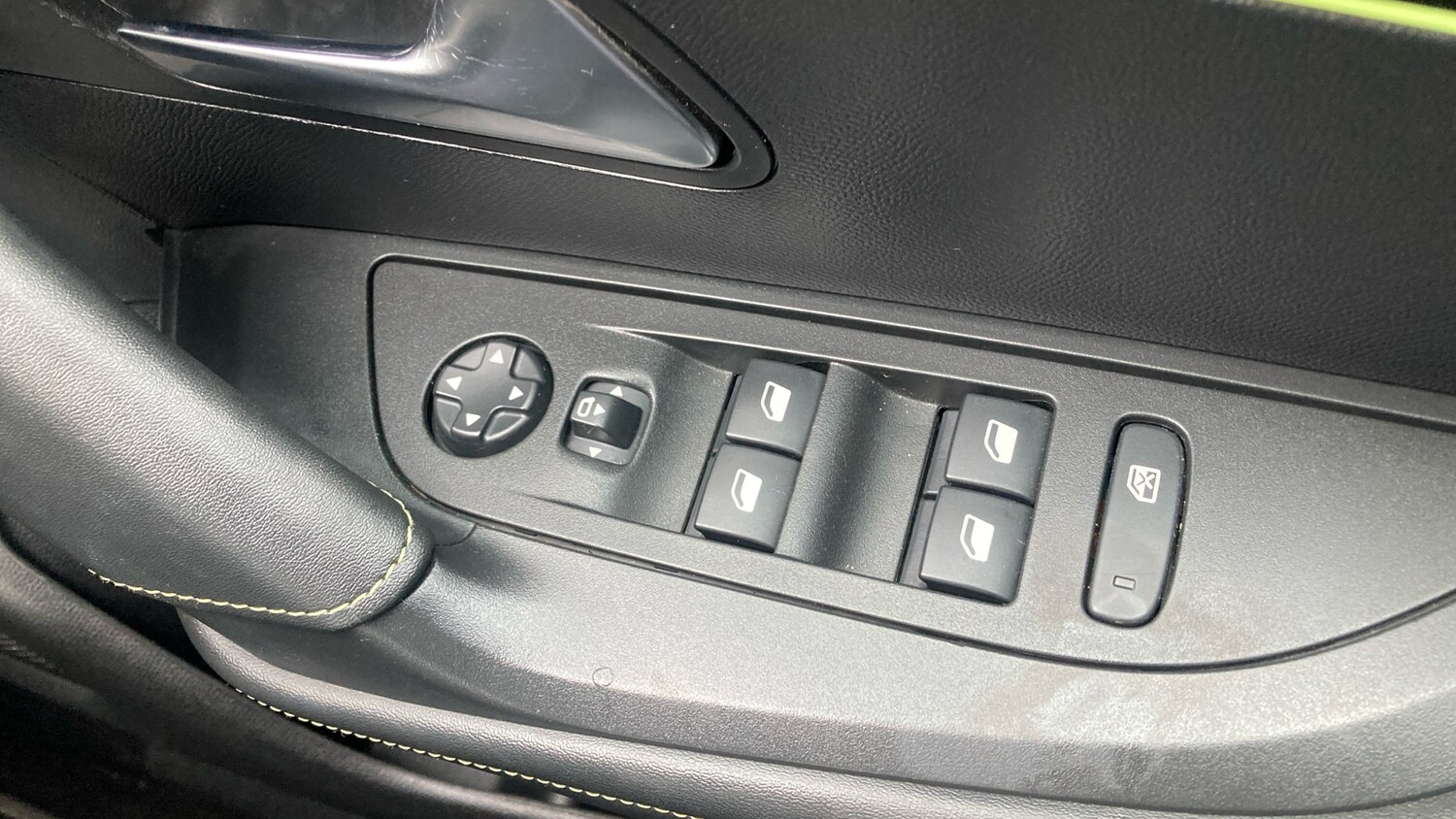 Used Peugeot 2008 2023 for sale - 77339172: Photo 29