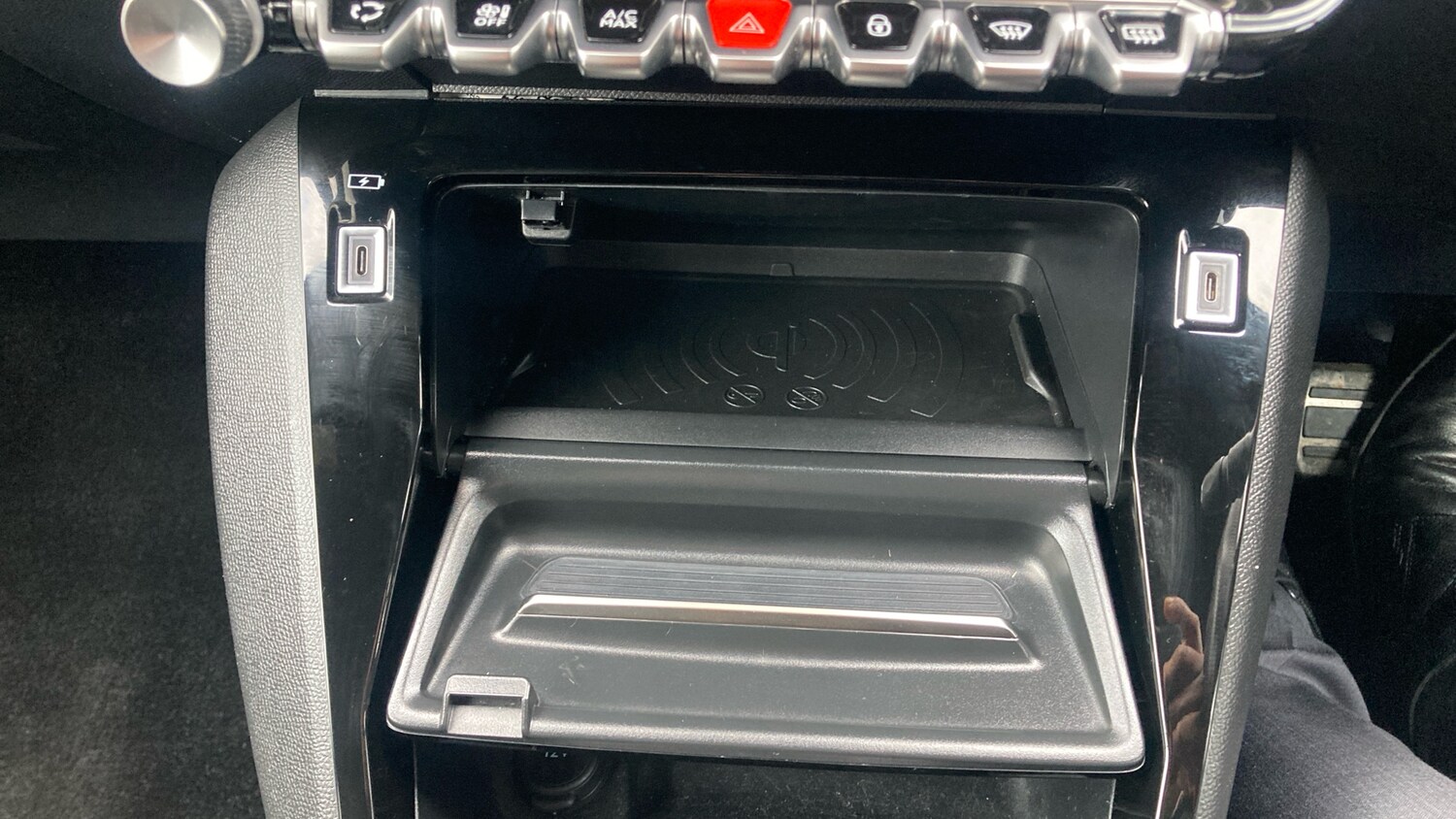 Used Peugeot 2008 2023 for sale - 77339172: Photo 35