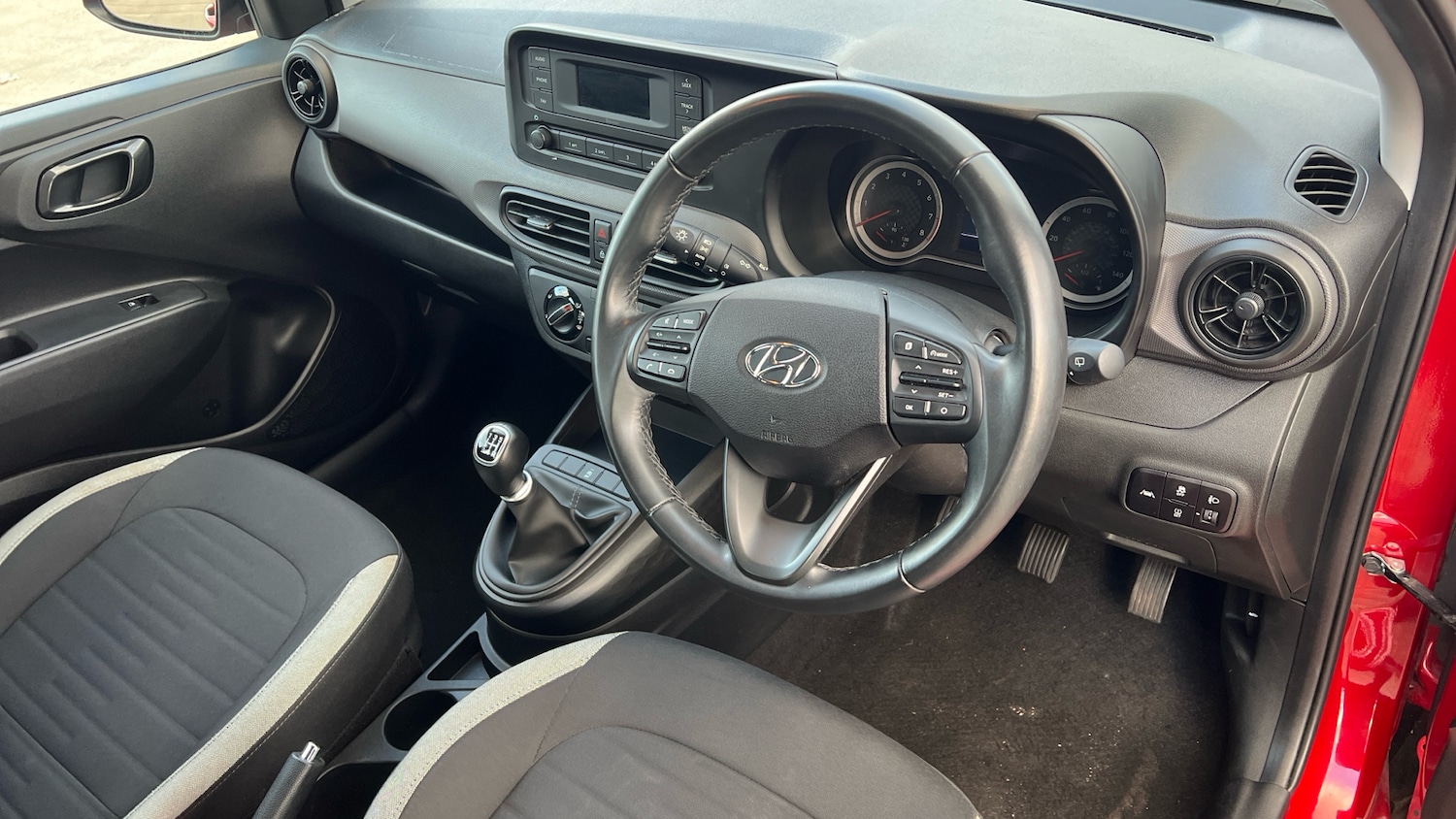 Used Hyundai i10 2022 for sale - 76971824: Photo 11