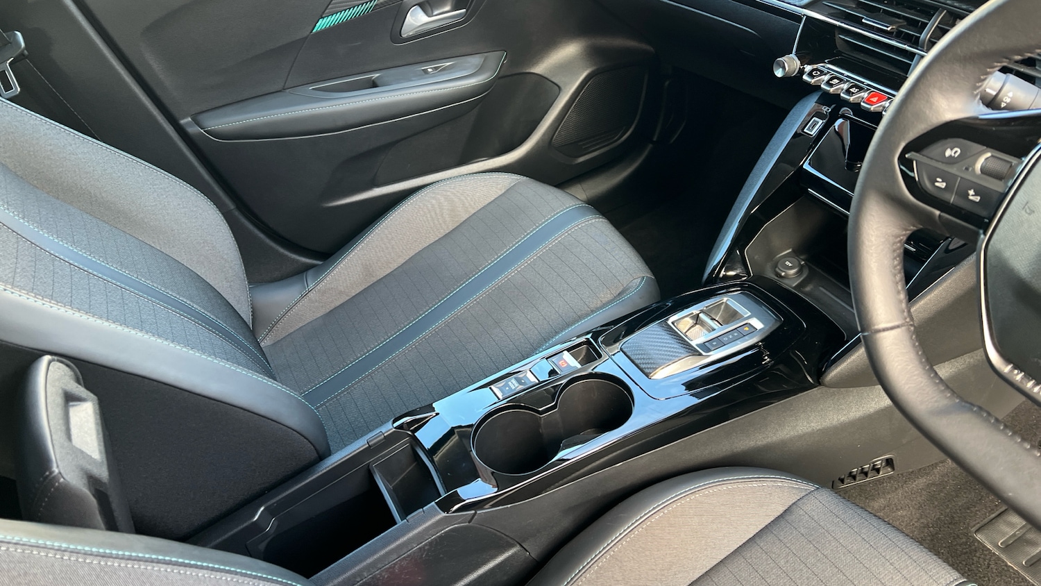 Used Peugeot 208 2022 for sale - 76862228: Photo 14