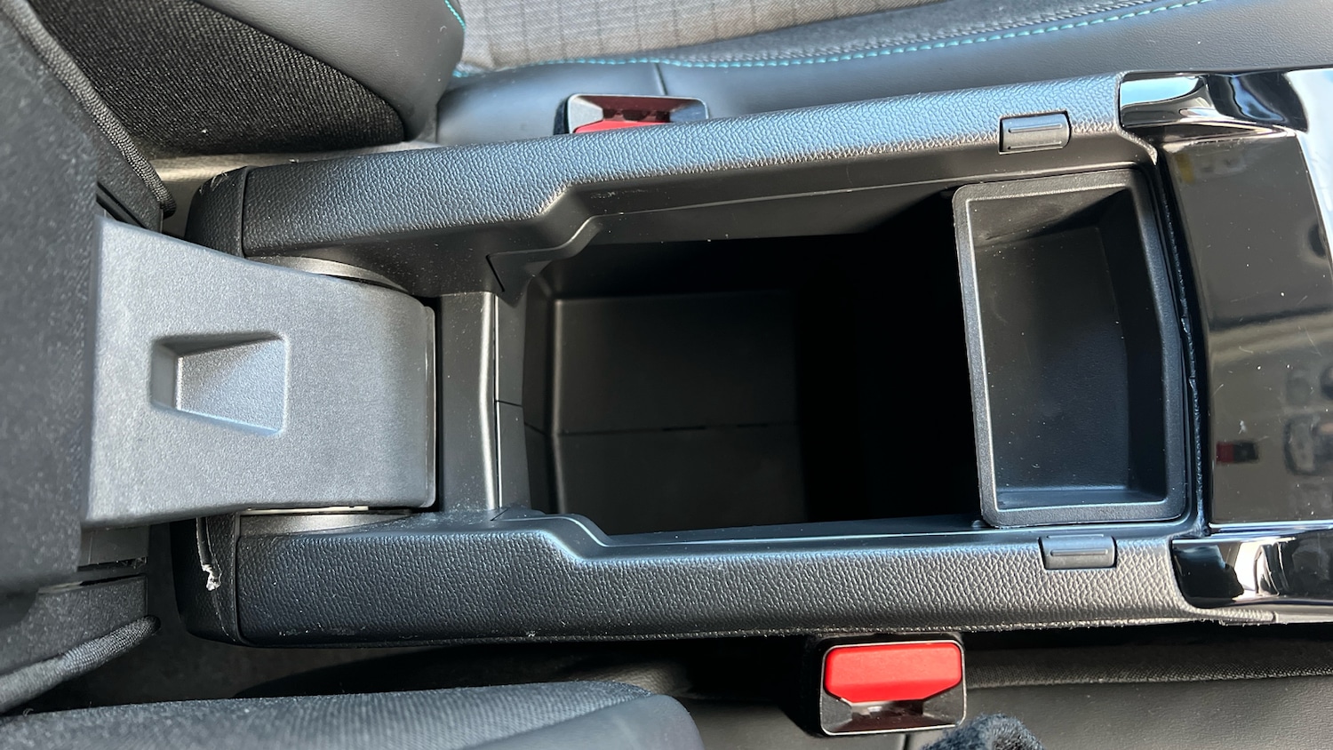 Used Peugeot 208 2022 for sale - 76862228: Photo 36