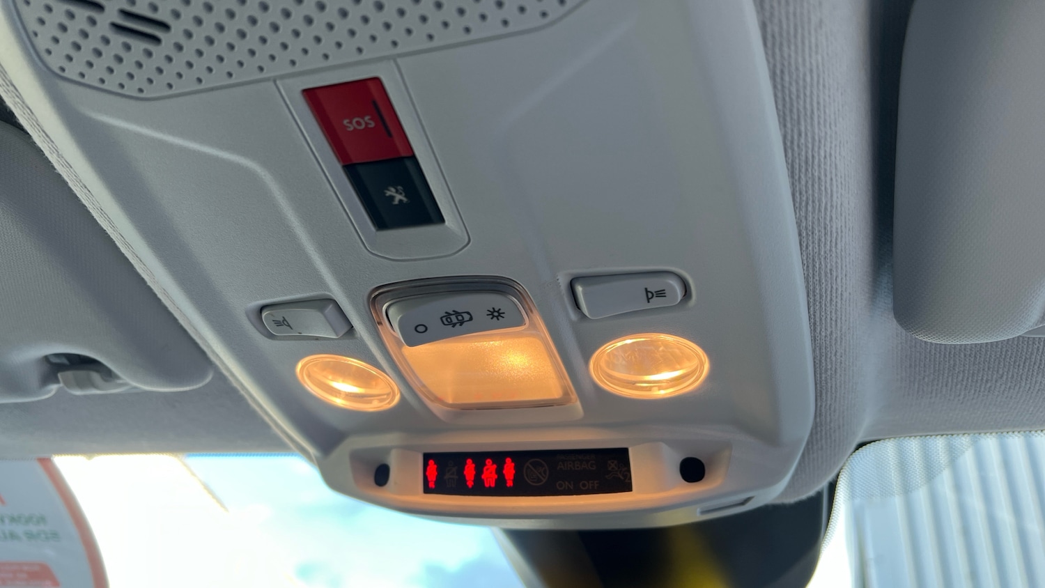 Used Peugeot 208 2022 for sale - 76862228: Photo 41