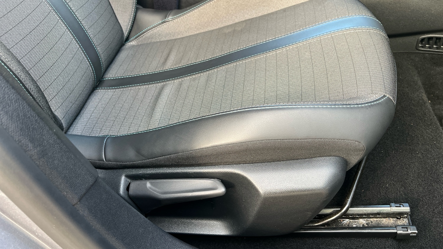 Used Peugeot 208 2022 for sale - 76862228: Photo 43