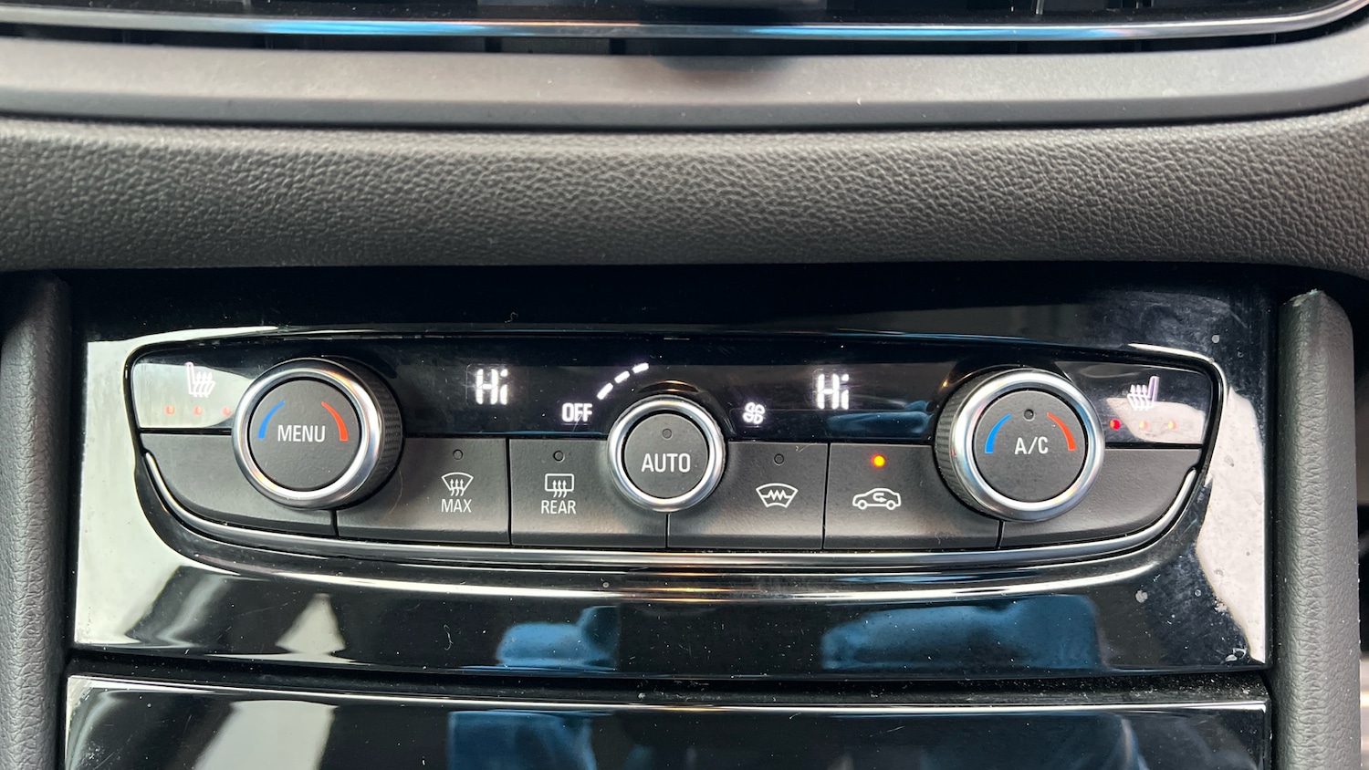 Used Vauxhall Grandland 2023 for sale - 76694199: Photo 34