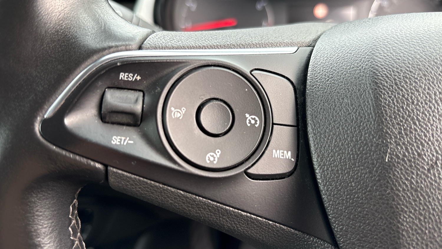 Used Vauxhall Crossland X 2018 for sale - 76161853: Photo 21