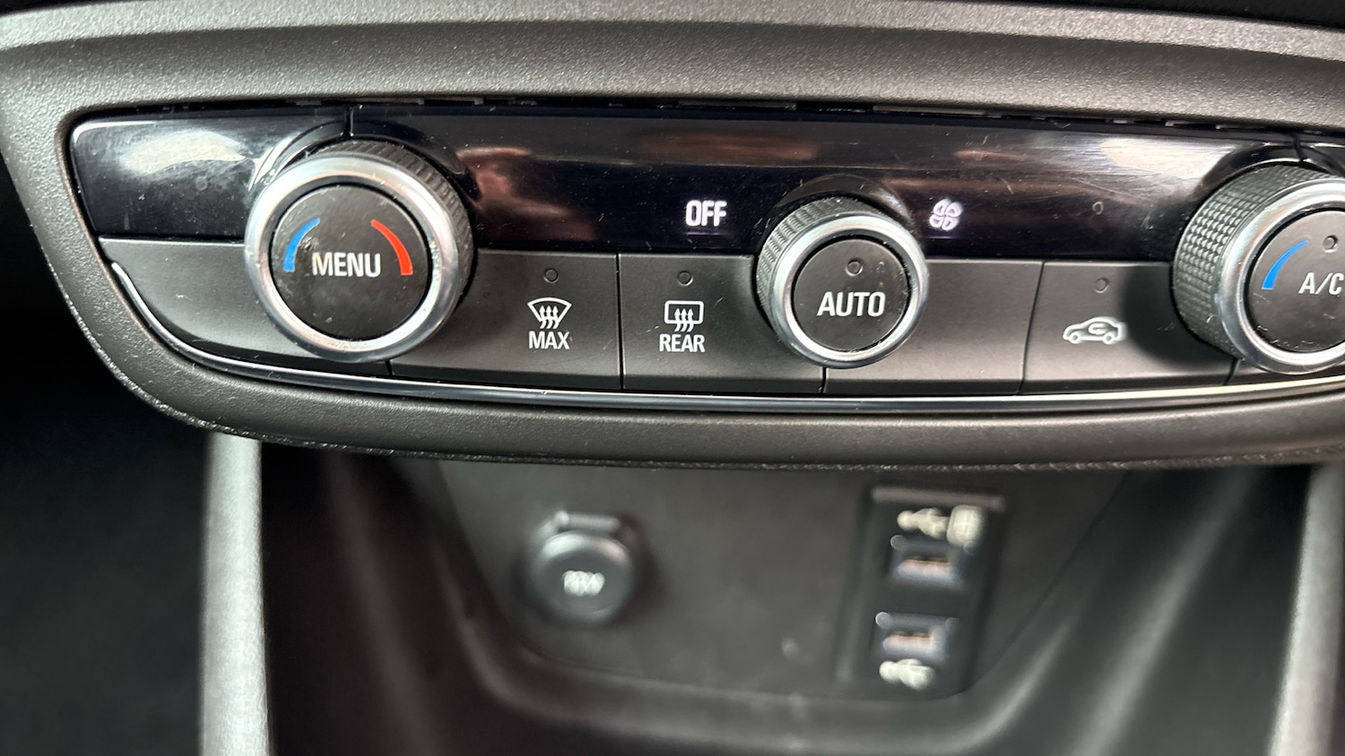 Used Vauxhall Crossland X 2018 for sale - 76161853: Photo 29