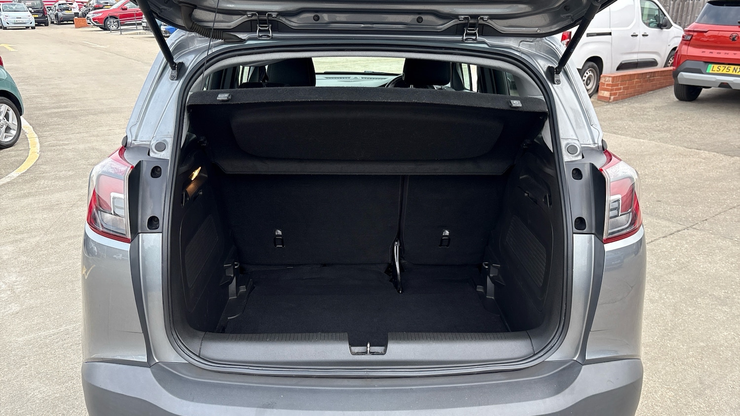Used Vauxhall Crossland X 2018 for sale - 76161853: Photo 4