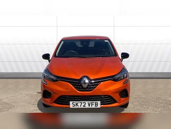 Used Renault Clio 2023 for sale - 79459509: Photo