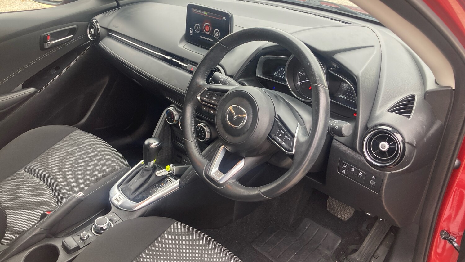 Used Mazda Mazda2 2019 for sale - 76316439: Photo 11