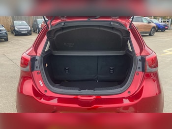 Used Mazda Mazda2 2019 for sale - 76316439: Photo