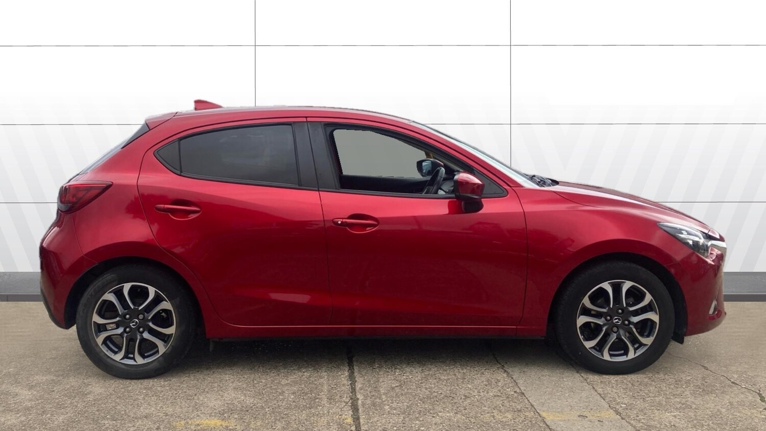 Used Mazda Mazda2 2019 for sale - 76316439: Photo 5