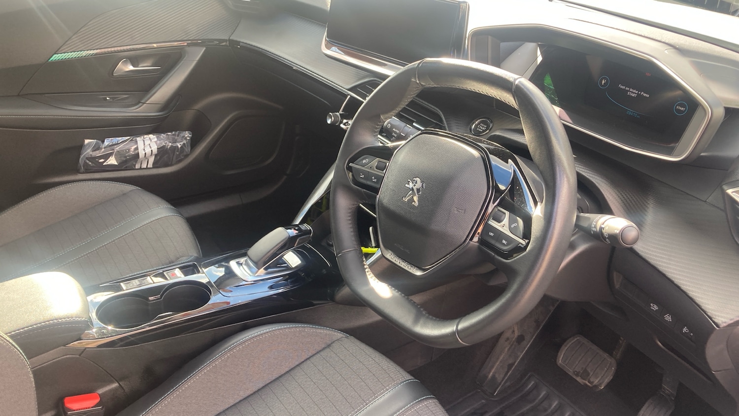 Used Peugeot 2008 2022 for sale - 76382572: Photo 11