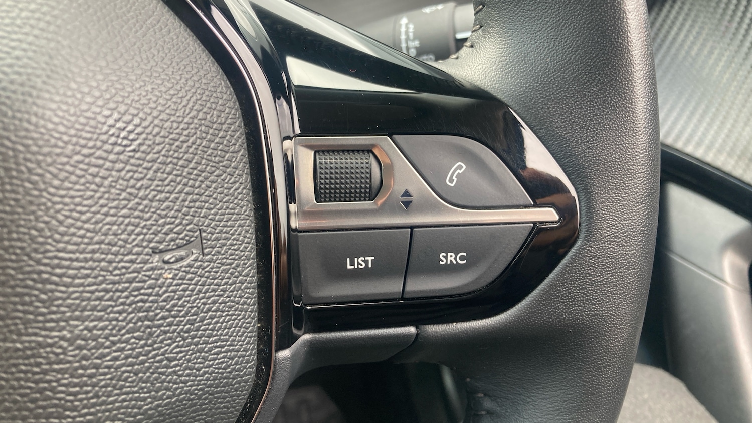 Used Peugeot 2008 2022 for sale - 76382572: Photo 34