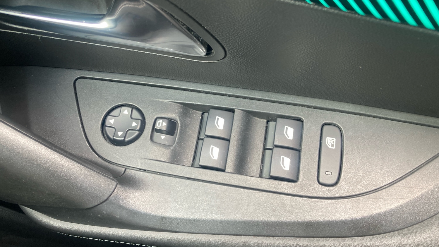 Used Peugeot 2008 2022 for sale - 76382572: Photo 35