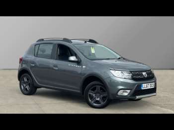2017 (67) - 0.9 TCe SE Summit 5dr Petrol Hatchback