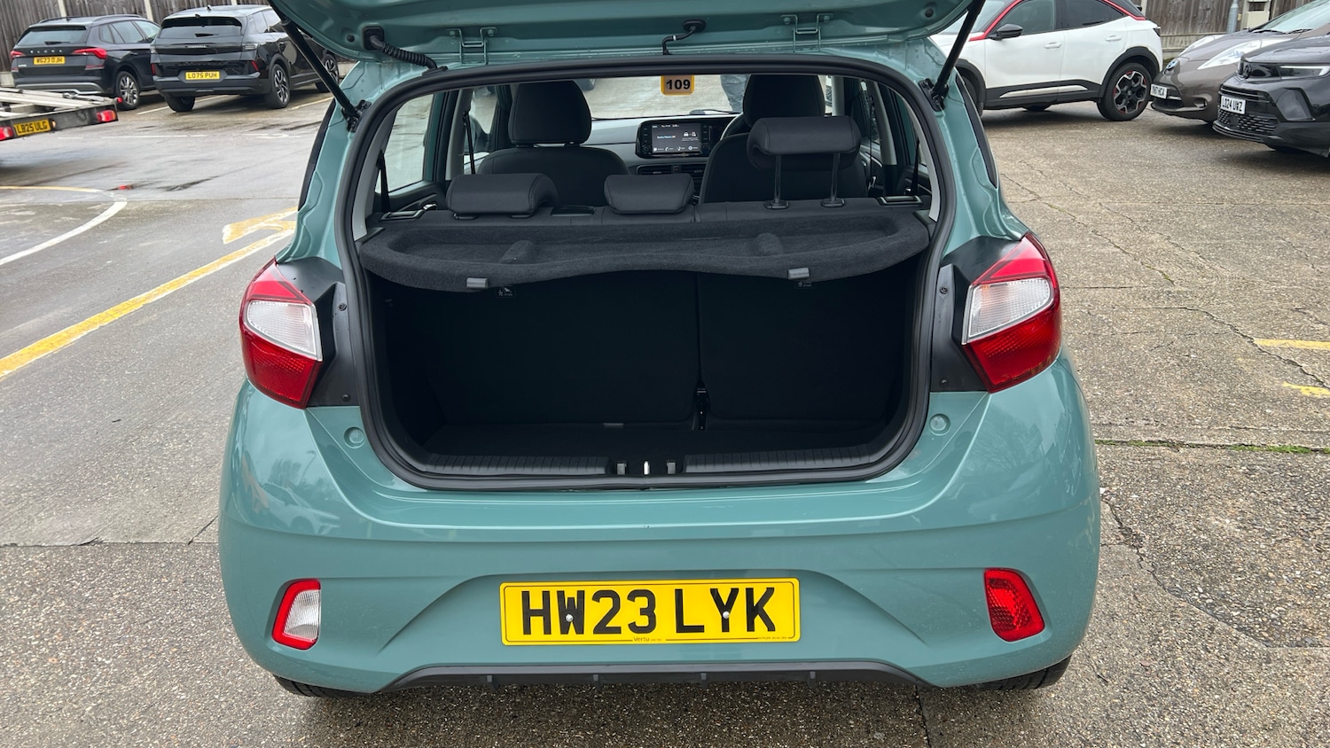 Used Hyundai i10 2023 for sale - 77595161: Photo 4