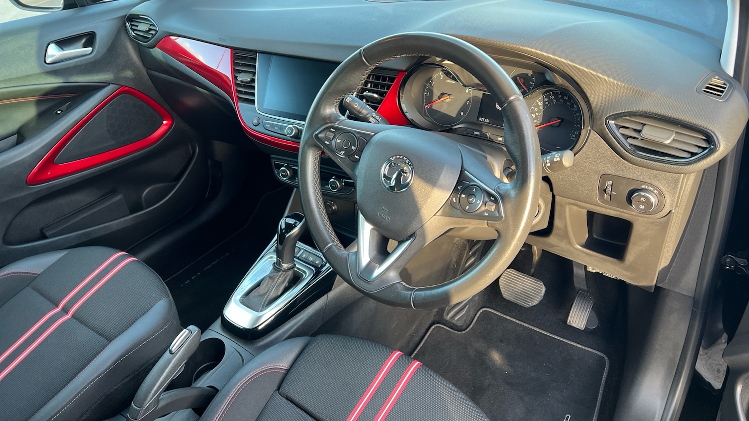 Used Vauxhall Crossland 2022 for sale - 76959763: Photo 11