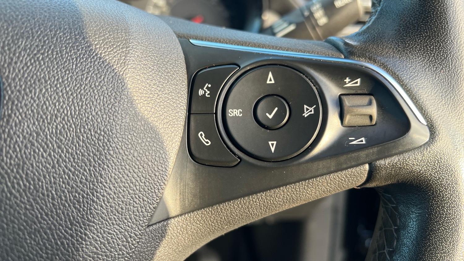 Used Vauxhall Crossland 2022 for sale - 76959763: Photo 22