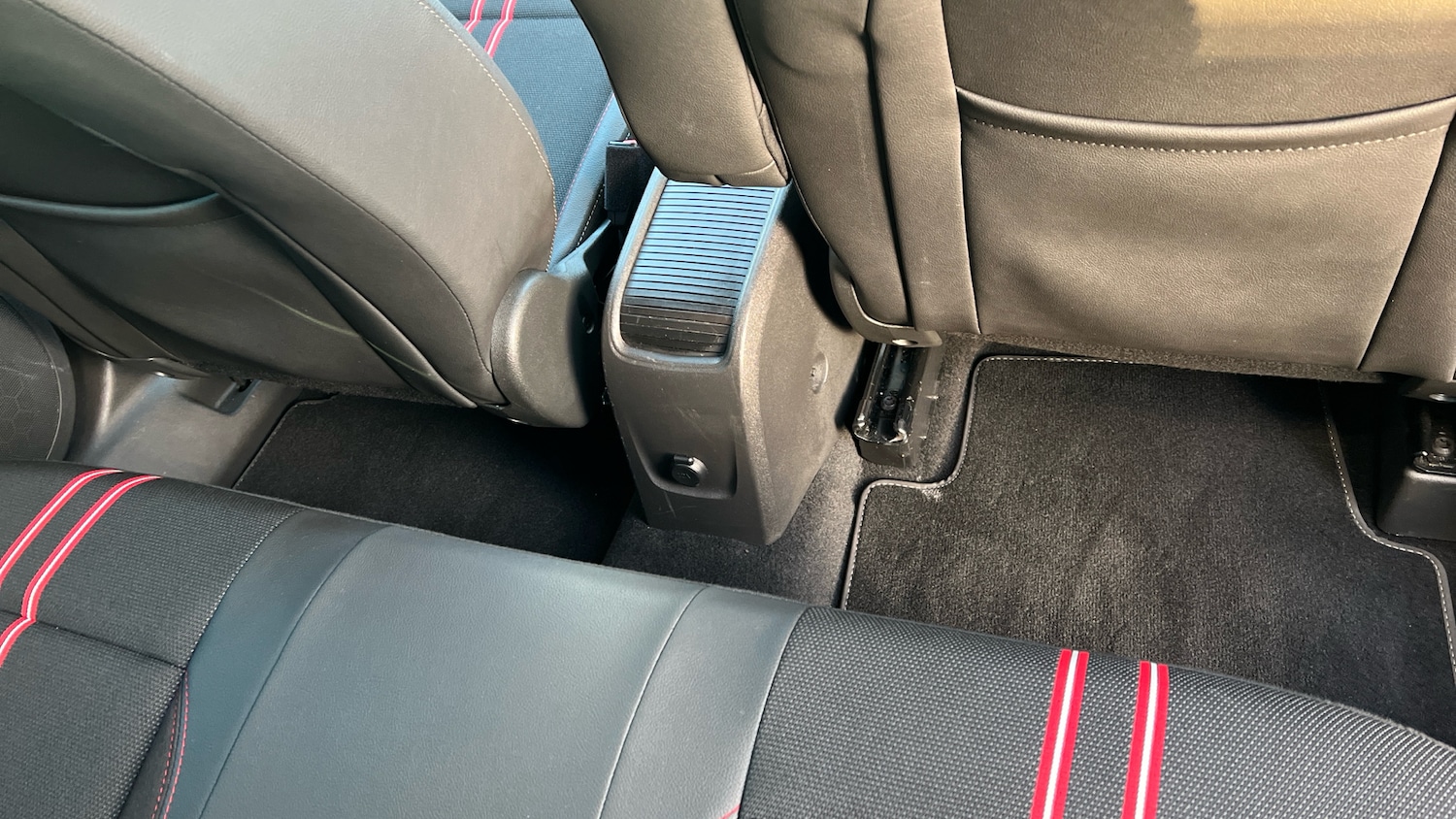 Used Vauxhall Crossland 2022 for sale - 76959763: Photo 40