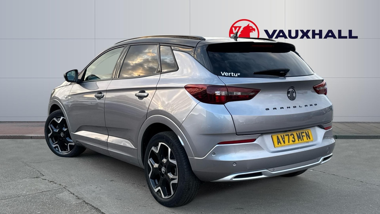 Used Vauxhall Grandland 2023 for sale - 77490599: Photo 2