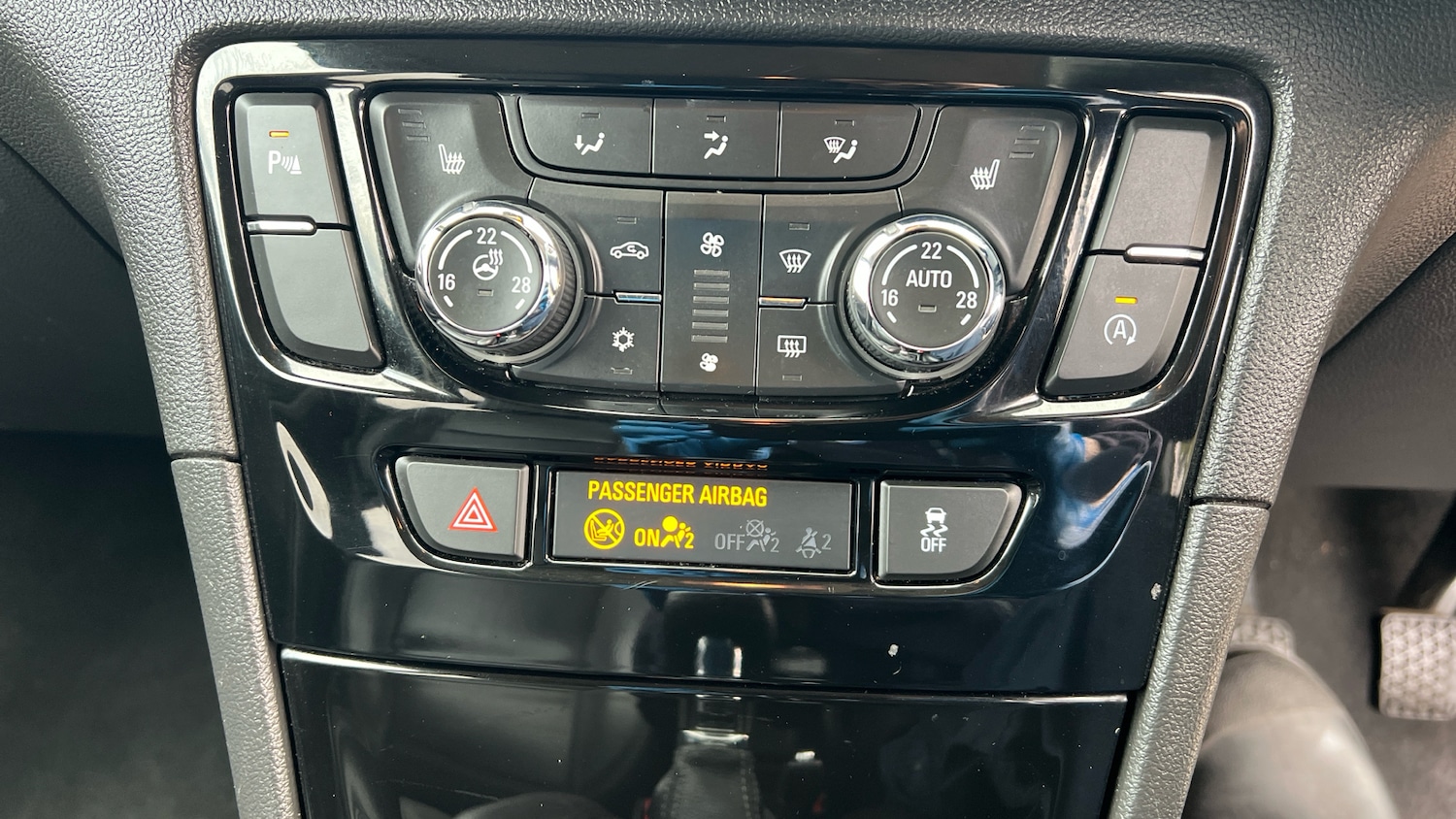 Used Vauxhall Mokka X 2017 for sale - 76349921: Photo 34