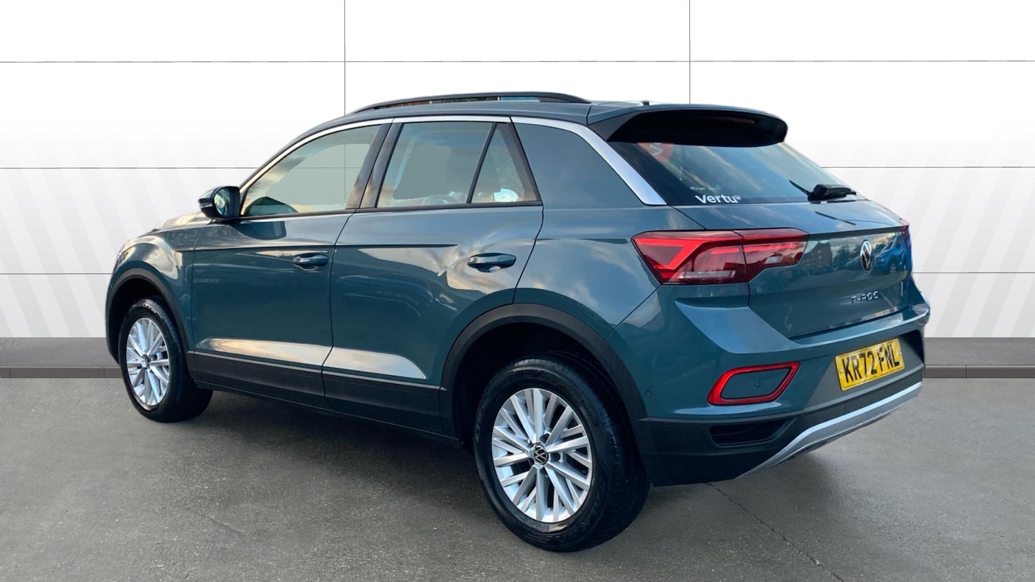 Used Volkswagen T-Roc 2022 for sale - 77197991: Photo 2