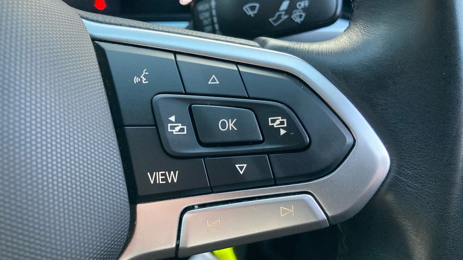 Used Volkswagen T-Roc 2022 for sale - 77197991: Photo 31