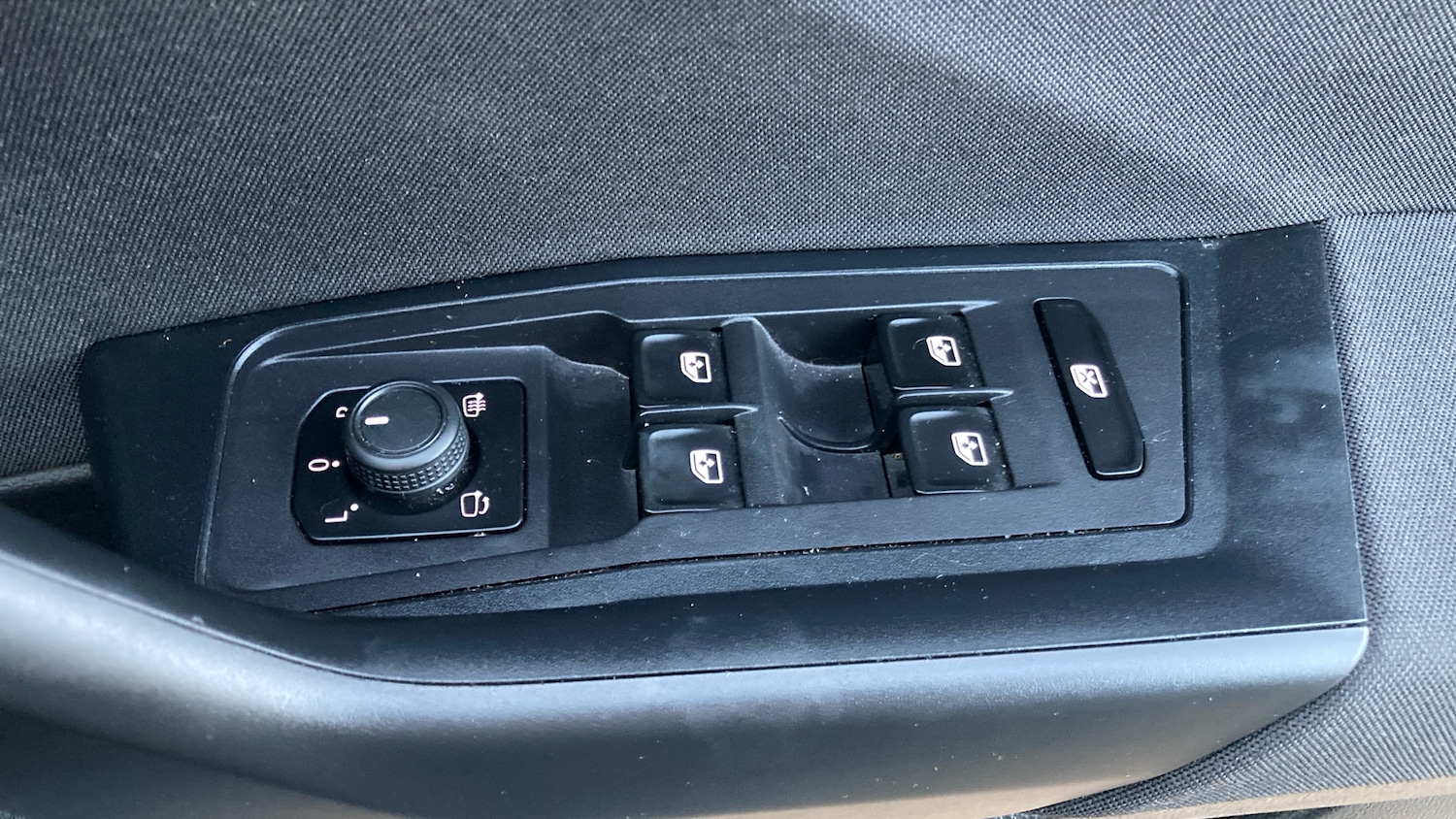 Used Volkswagen T-Roc 2022 for sale - 77197991: Photo 33