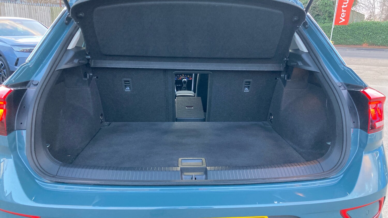 Used Volkswagen T-Roc 2022 for sale - 77197991: Photo 36