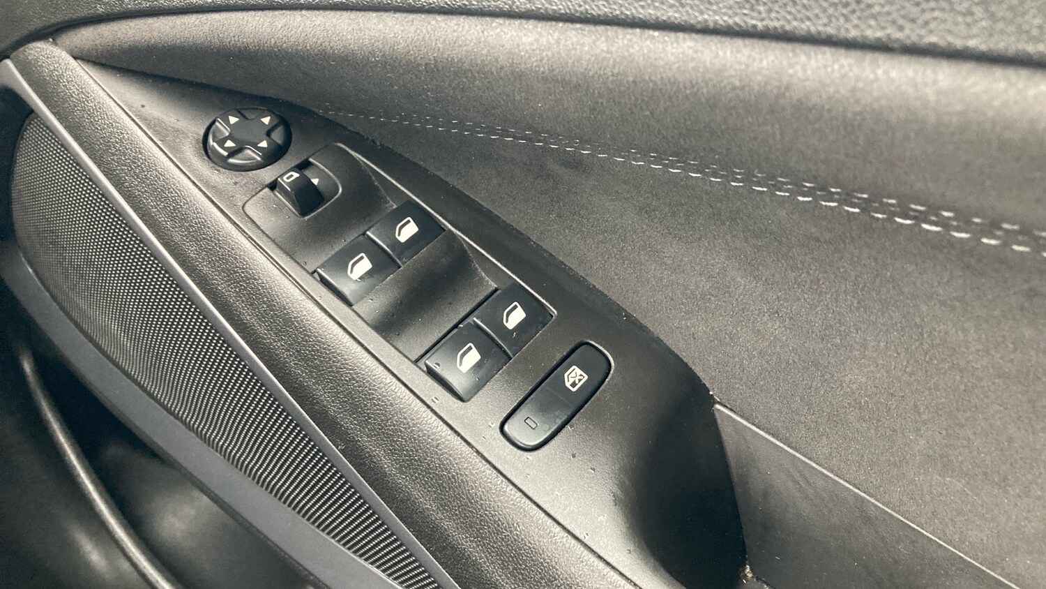 Used Vauxhall Crossland 2022 for sale - 76817442: Photo 25