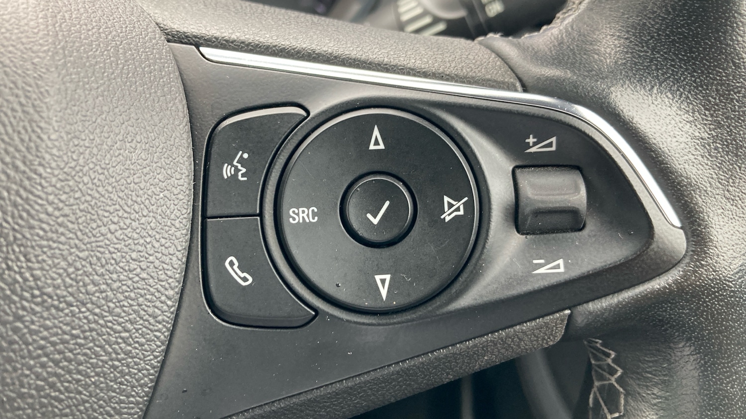 Used Vauxhall Crossland 2022 for sale - 76817442: Photo 27