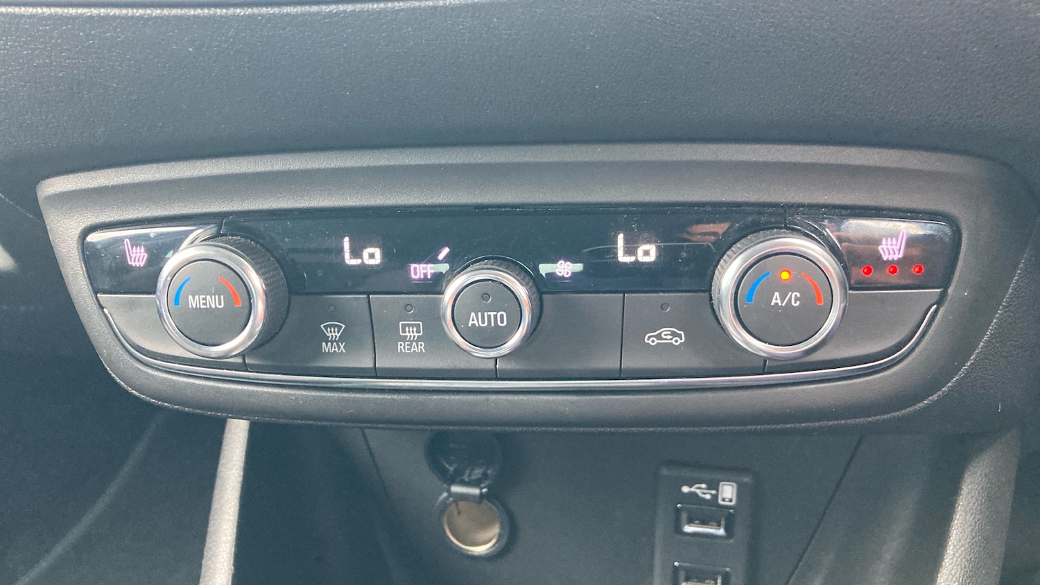 Used Vauxhall Crossland 2022 for sale - 76817442: Photo 29