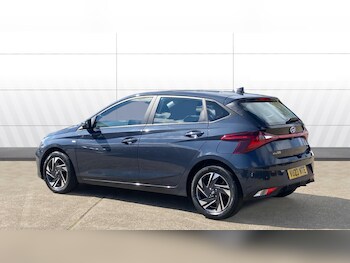 Used Hyundai i20 2023 for sale - 78098006: Photo