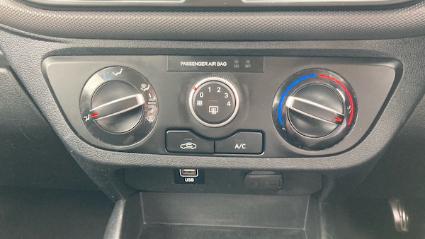 Used Hyundai i10 2022 for sale - 76127979: Photo 27