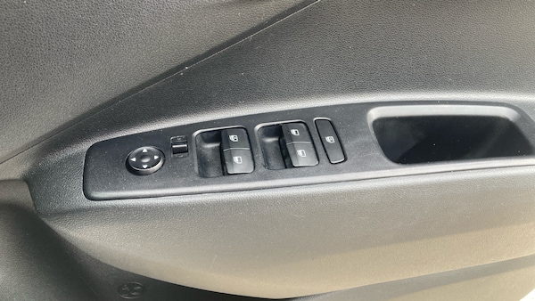 Used Hyundai i10 2022 for sale - 76127979: Photo 34