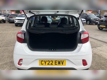 Used Hyundai i10 2022 for sale - 76127979: Photo 4