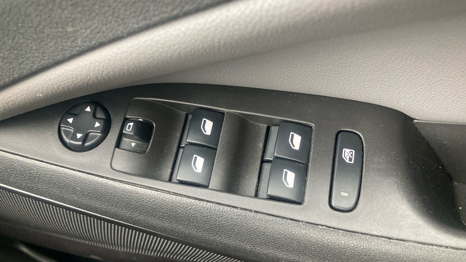 Used Vauxhall Crossland X 2019 for sale - 78199380: Photo 36