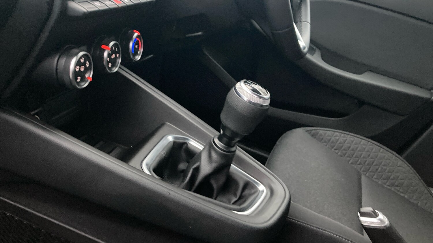 Used Renault Clio 2021 for sale - 77729710: Photo 13