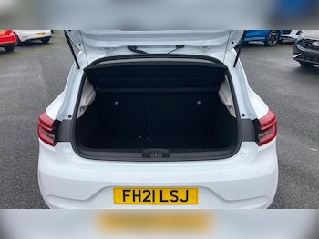 Used Renault Clio 2021 for sale - 77729710: Photo