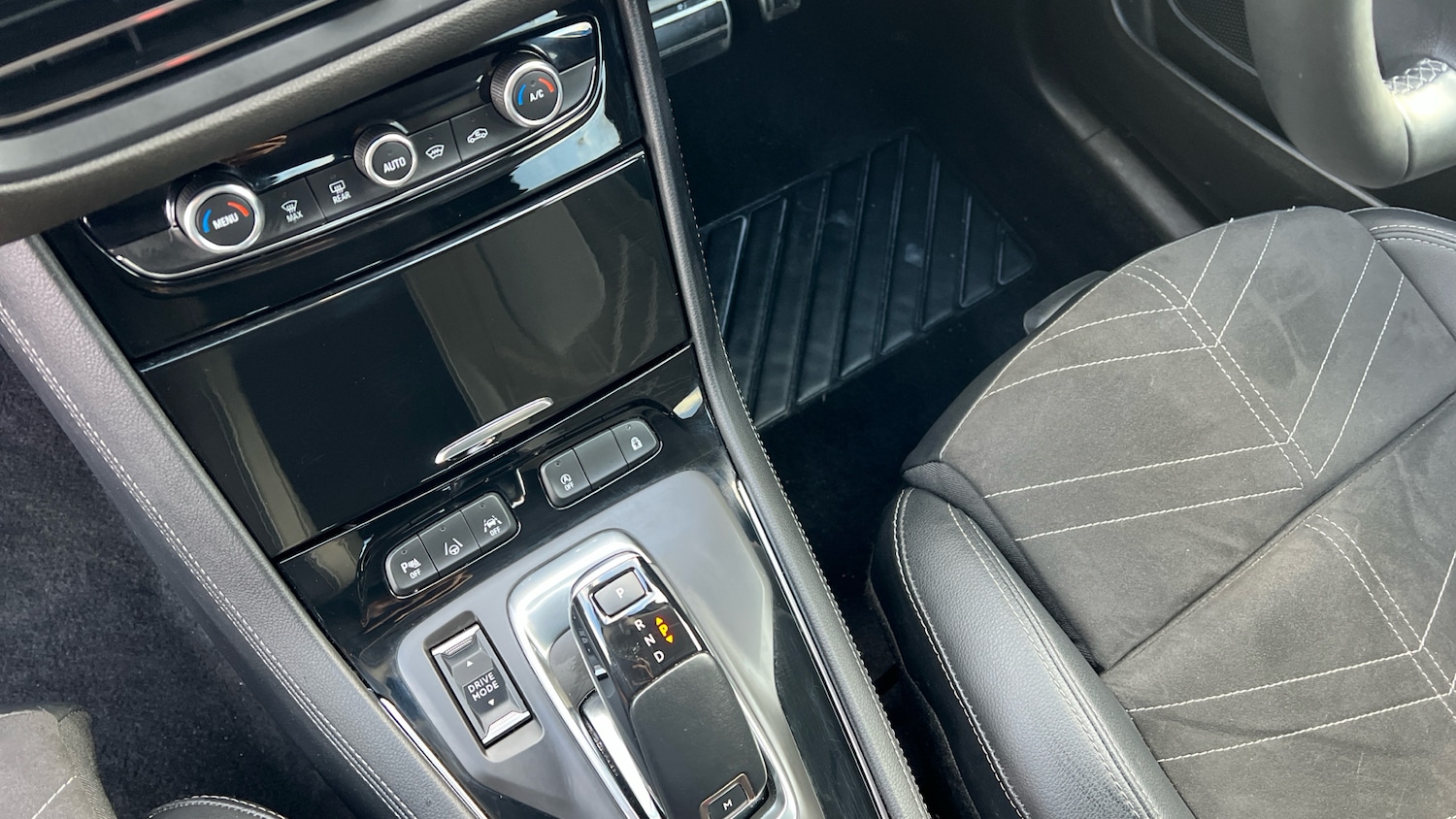 Used Vauxhall Grandland 2023 for sale - 76862223: Photo 13