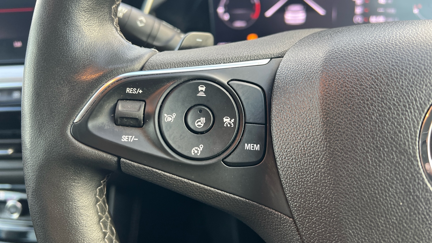 Used Vauxhall Grandland 2023 for sale - 76862223: Photo 23