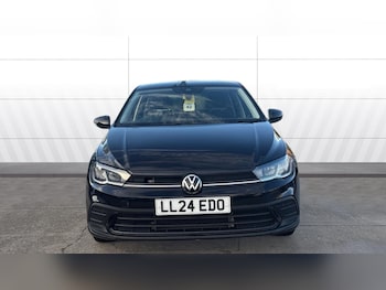 Used Volkswagen Polo 2024 for sale - 76958432: Photo