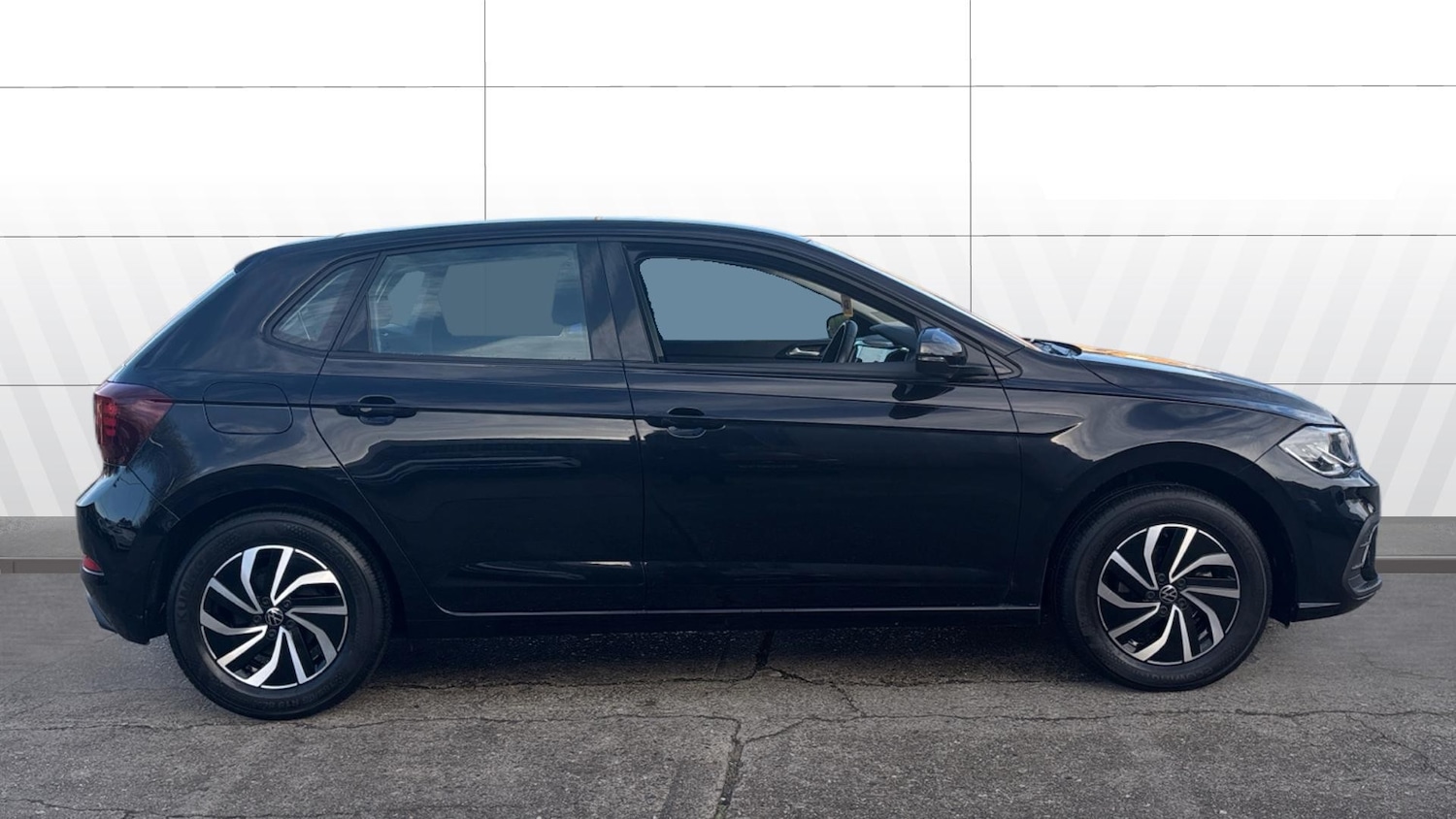 Used Volkswagen Polo 2024 for sale - 76958432: Photo 5