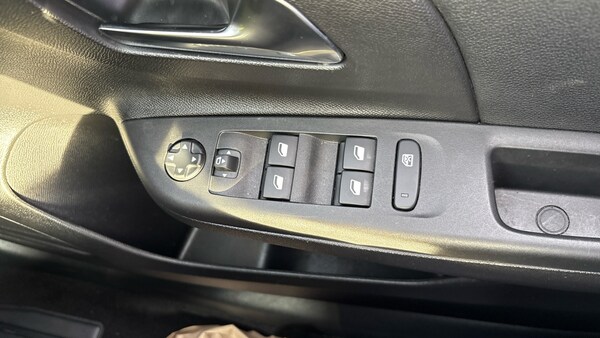 Used Vauxhall Corsa 2024 for sale - 76055928: Photo 23