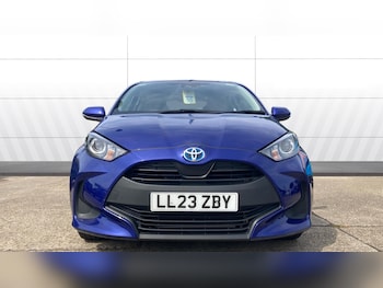 Used Toyota Yaris 2023 for sale - 79284319: Photo