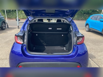 Used Toyota Yaris 2023 for sale - 79284319: Photo