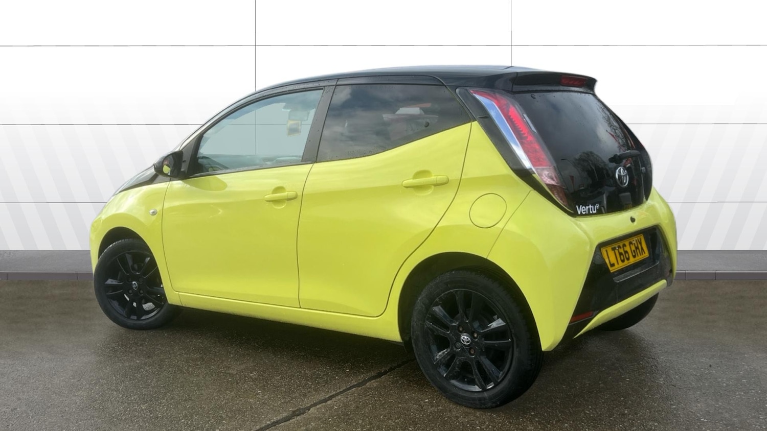 Used Toyota AYGO 2016 for sale - 77409335: Photo 2