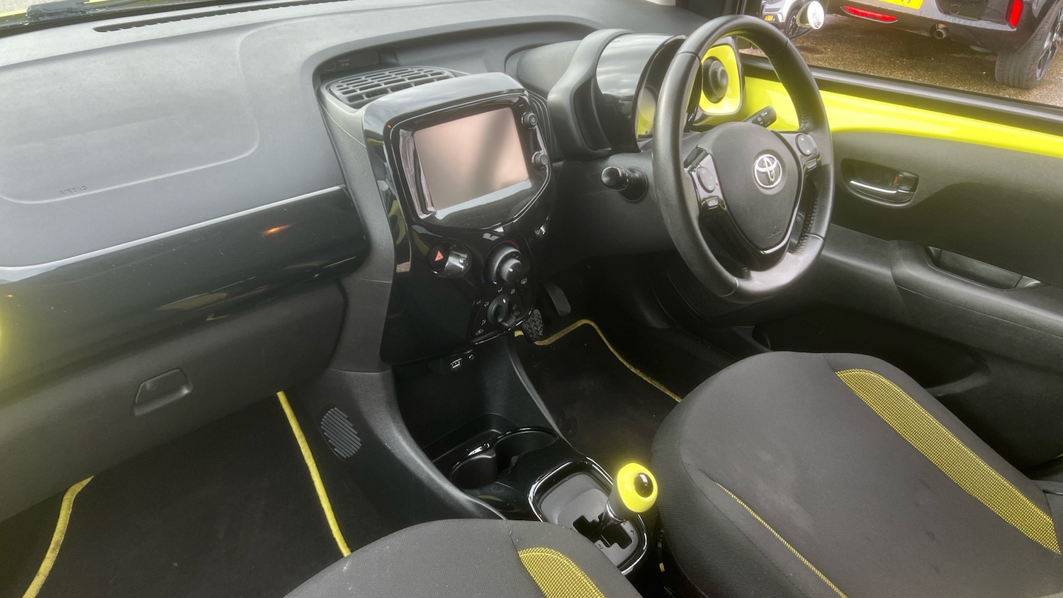 Used Toyota AYGO 2016 for sale - 77409335: Photo 9