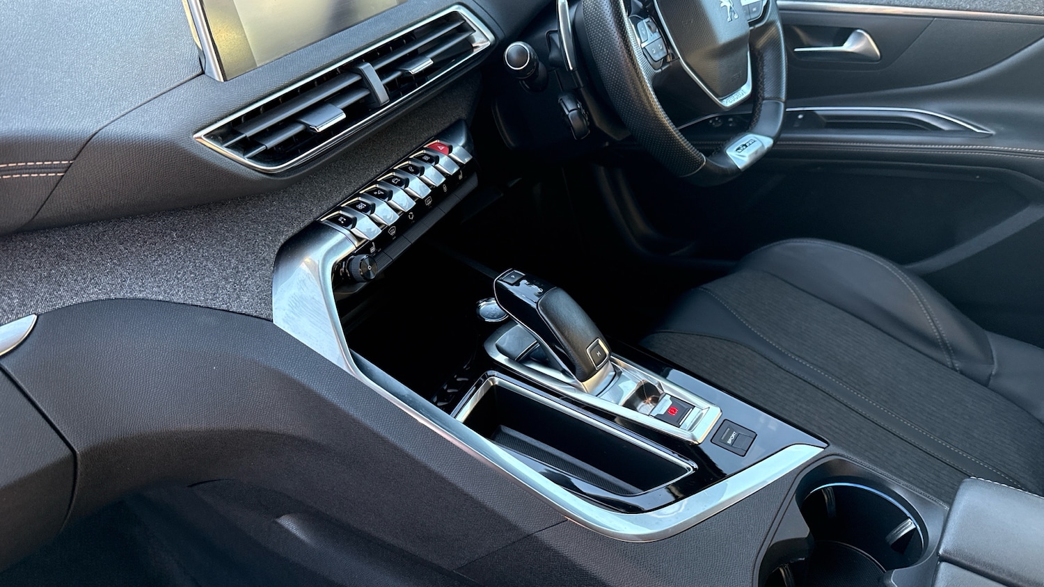 Used Peugeot 5008 2020 for sale - 77296980: Photo 13